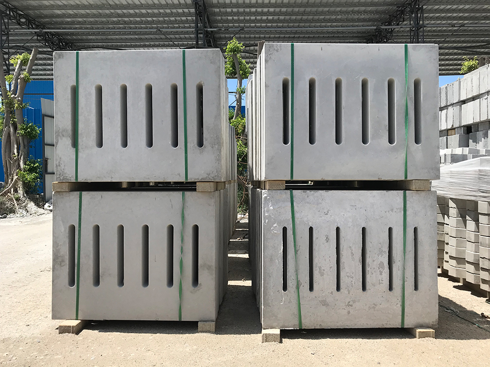 廣州南沙水泥蓋板首選<廣東華堅水泥製品構件>,經(jīng)久耐用,規(guī)格齊全!